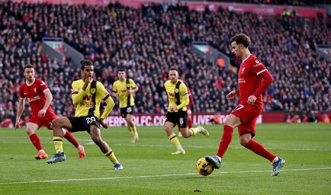 阿森纳客场不敌伯恩利,遭遇输球 阿森纳客场不敌伯恩利,遭遇输球