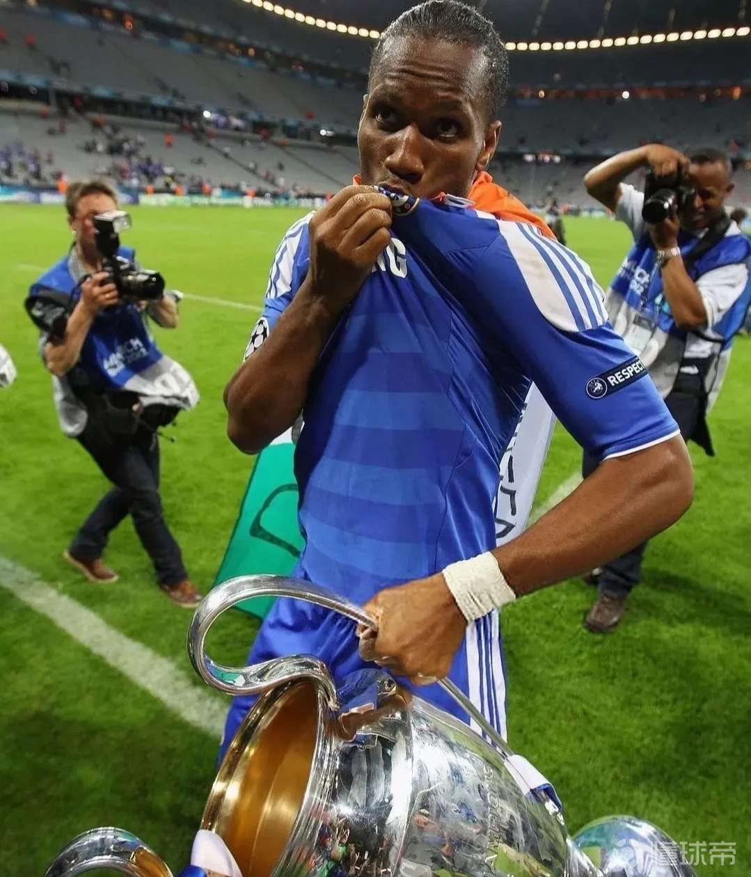 包含切尔西传奇球星德罗巴：退役后未来或从事教练工作的词条