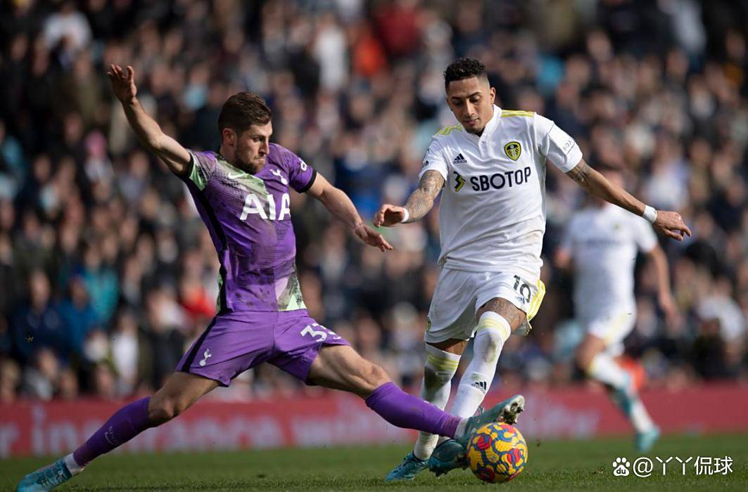 包含利兹联斩获胜利,稳固排名向前迈进的词条 包含利兹联斩获胜利,稳固排名向前迈进的词条