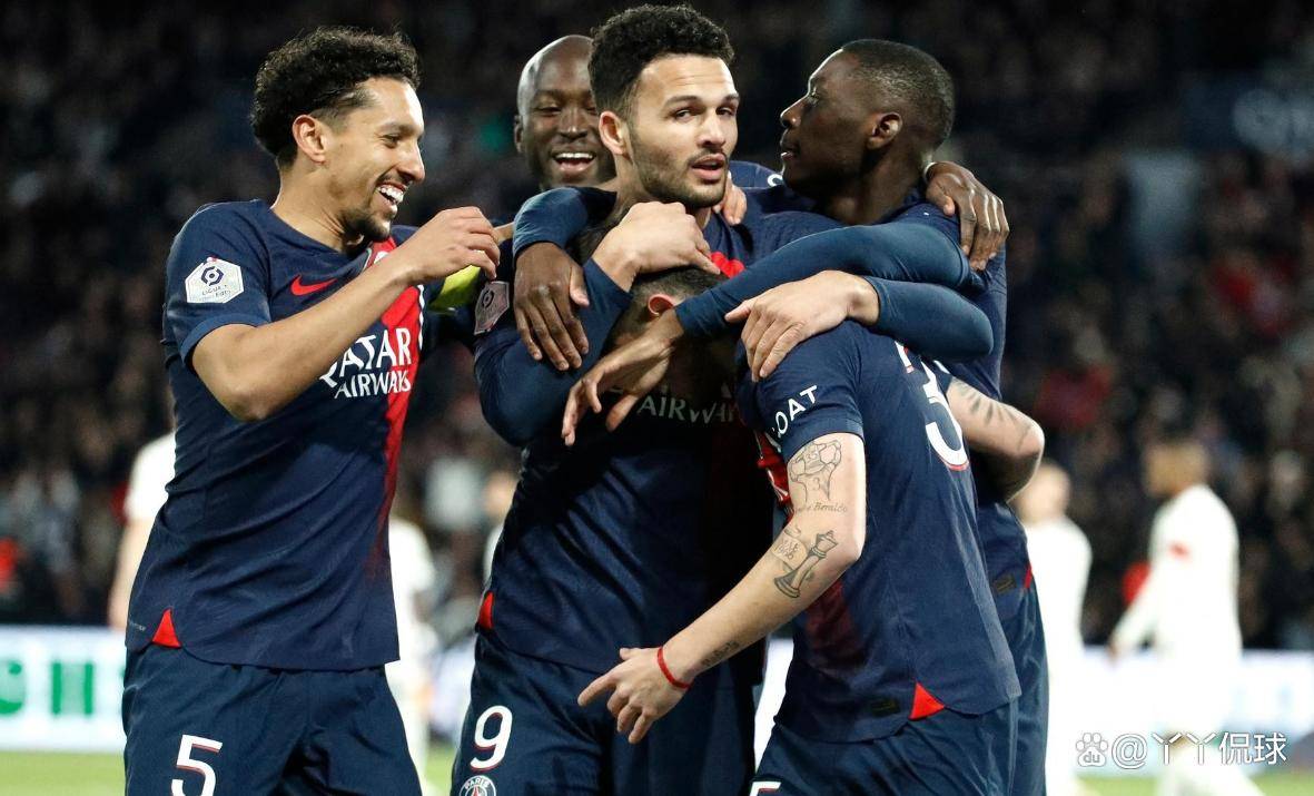 巴黎圣日耳曼晋级八强,里昂巧转盘的简单介绍 巴黎圣日耳曼晋级八强,里昂巧转盘的简单介绍